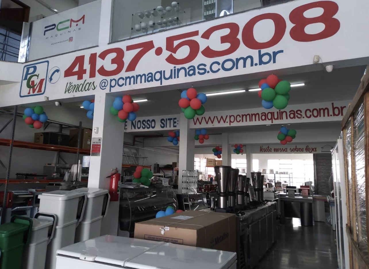 Interior da PCM Máquinas